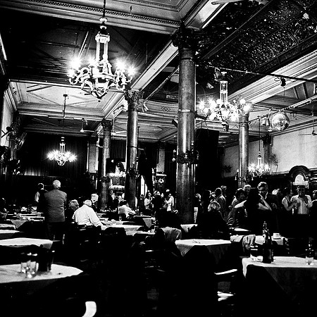2663_FM_BW_SQ_CAFE_REAL_TANGO_BUENOS_AIRES_ARGENTINA_2004