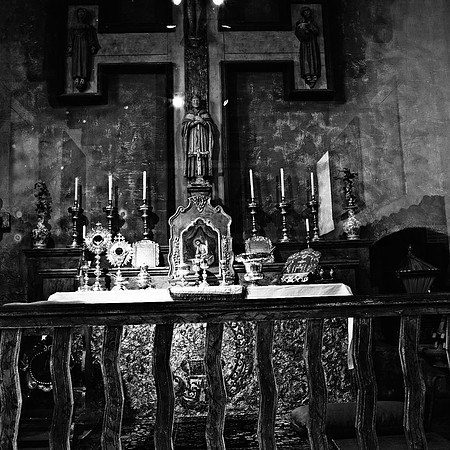 2371_FM_BW_SQ_CARMEL_MISSIONS_CA_02_4.jpg