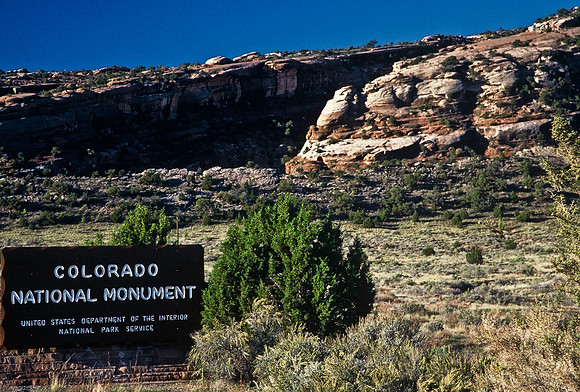 47467_B5_SL_COLOR_NATIONA_ MONUMENT_COLORADO_WY_97_01.jpg