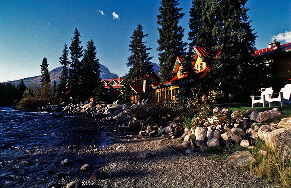 06837_B19_SL_COLOR_LAKE_LOUISE_RELAIS_CHATEAU_TO_PORT_STEEL_HWY93_95_BC_WS_97_10.jpg