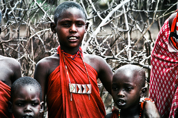 55424_SL_COLOR_TRIBE_CAMP_MASAI_KENYA_AFRICA_1989_14