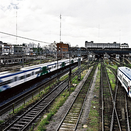 2656_FM_COLOR_SQ_TRAIN_STATION_BUENOS_AIRES_ARGENTINA_2004_11