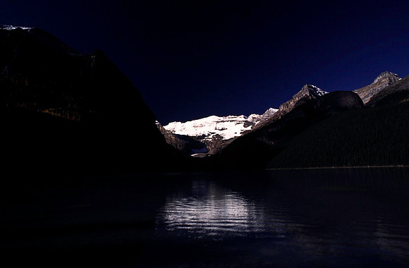 06820_B19_SL_COLOR_BANFF_NAT_PARK_LAKE_LOUIS_WS_97_10.jpg