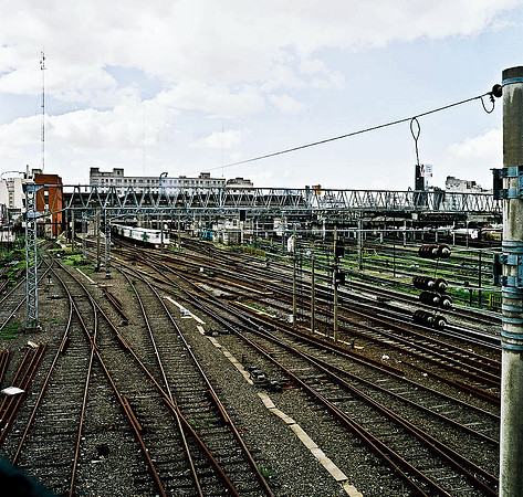 2661_FM_COLOR_SQ_TRAIN_STATION_BUENOS_AIRES_ARGENTINA_2004_10