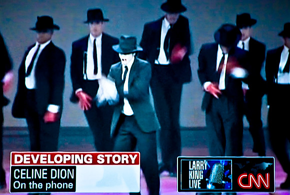 3049_Miami_2008_DG_Micheal_Jackson_Is_Dead_TV_-1539