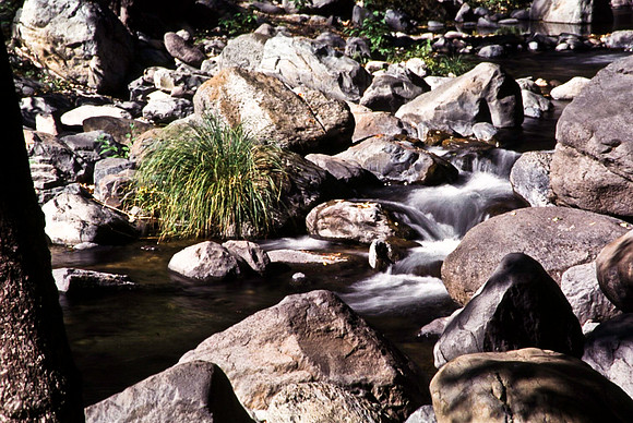 47686_B12_SL_COLOR_FLAGSTAFF TO SEDONA_AZ_97_05.jpg