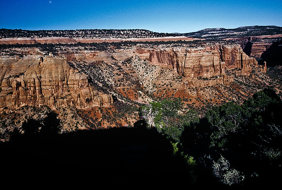 47467_B5_SL_COLOR_NATIONA_ MONUMENT_COLORADO_WY_97_11.jpg