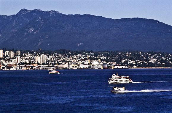 06810_B19_SL_COLOR_VANCOUVER_BC_TO_WHISTLER_WS_97_02.jpg