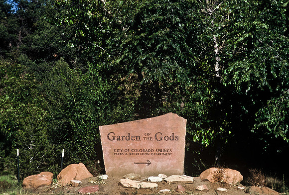 47447_B5_SL_COLOR_GARDEN_OF_THE_GODS_COLORADO_WY_97_01.jpg