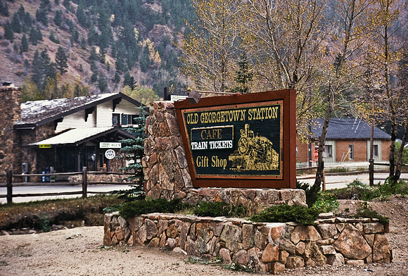 47435_B5_SL_COLOR_ARGOTOWN_HWY40_COLORADO_WY_97_08.jpg